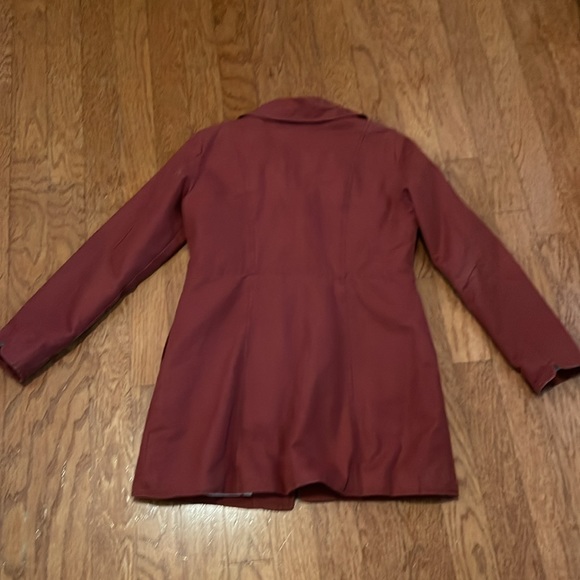 Red jacket - Picture 3 of 3